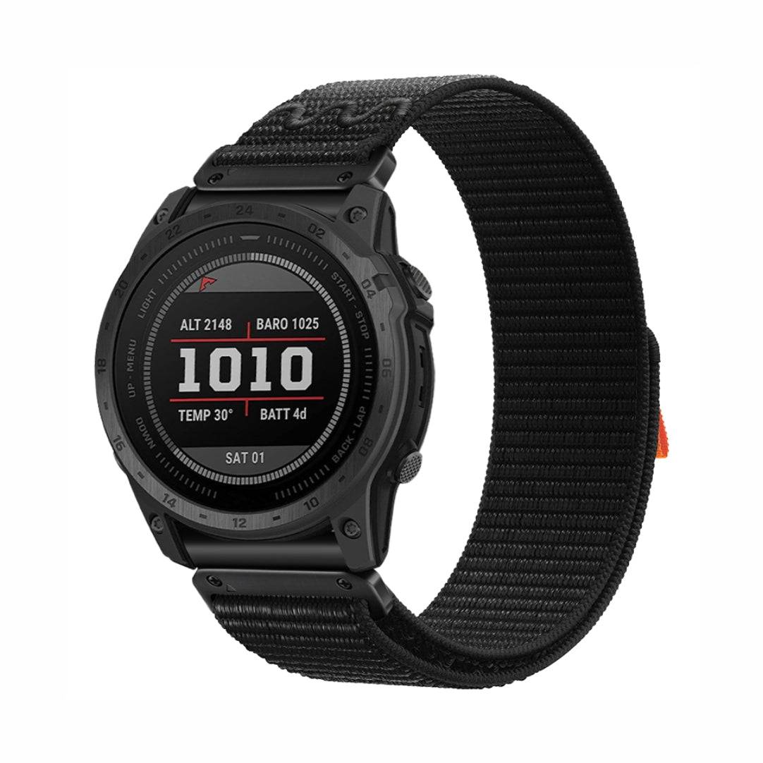 Black Comfort Nylon Velcro Band for GARMIN QuickFit 22/26mm, breathable and adjustable strap on smartwatch, ideal for active wear.