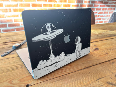Designer Case - Visitors in Space for MacBook