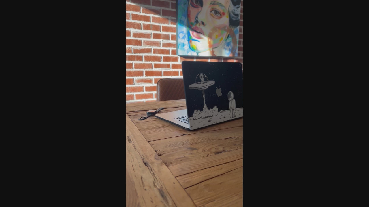 Designer Case - Visitors in Space for MacBook
